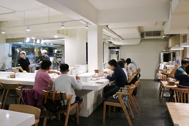 IMG_8880.jpg IMG_8880.jpg