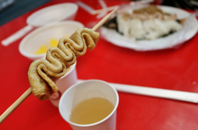 【韓國美食】首爾 廣藏市場 順熙家綠豆煎餅+豬肉餅.元祖麻藥飯捲.謎樣生物海鞘-韓式傳統小吃必吃推薦 - 第16張圖 IMG_3917