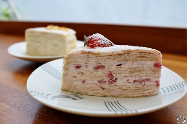 【台南中西區】KCEE Patisserie / 凱西姨姨手作甜點-超夯排隊秒殺甜點 季節限定草莓千層.草莓千層酥 - 第14張圖 【台南中西區】KCEE Patisserie / 凱西姨姨手作甜點-超夯排隊秒殺甜點 季節限定草莓千層.草莓千層酥
