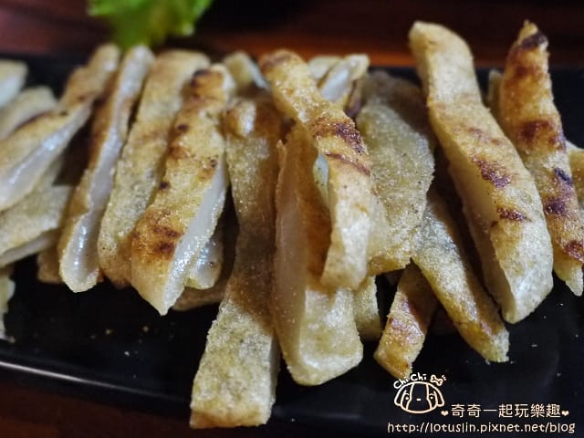 台南 府城騷烤家 宵夜美食-串燒．啤酒．小酌　純木炭燒烤 近火車站聚餐好所在