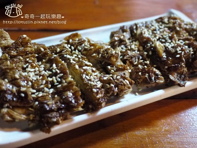 台南 府城騷烤家 宵夜美食-串燒．啤酒．小酌　純木炭燒烤 近火車站聚餐好所在