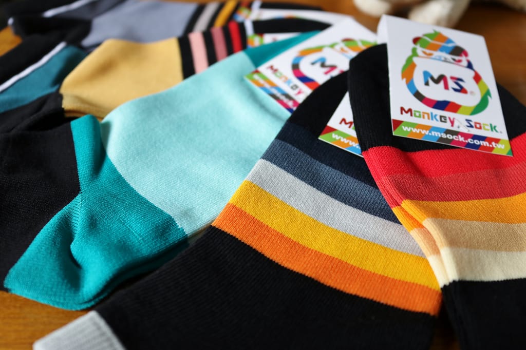 穿搭｜Monkey Sock多彩襪專賣 看心情穿襪子．繽紛生活