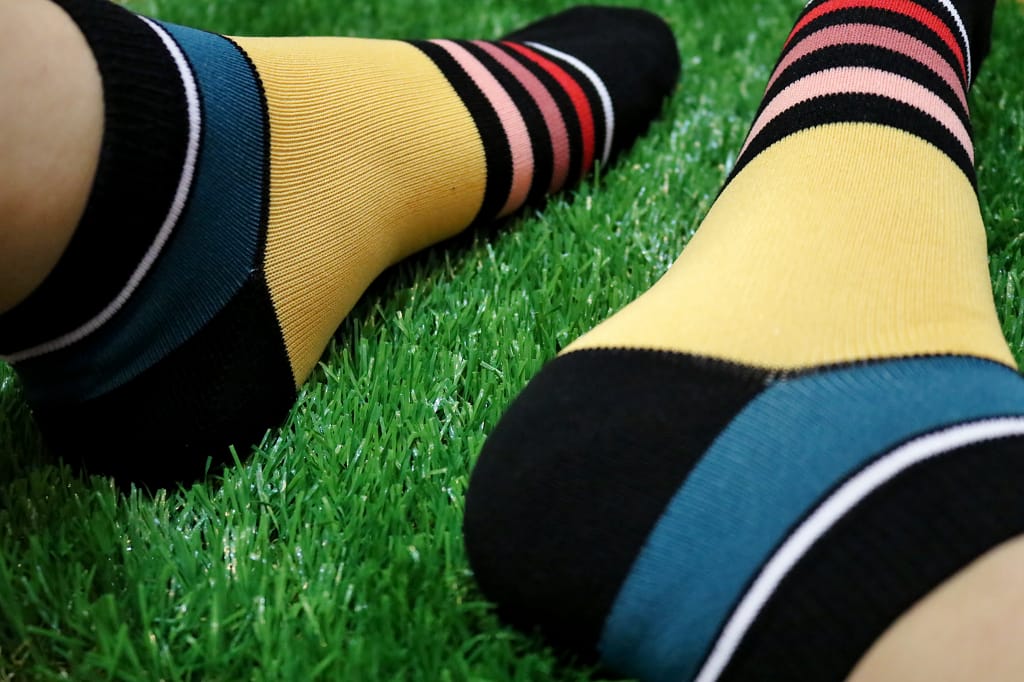 穿搭｜Monkey Sock多彩襪專賣 看心情穿襪子．繽紛生活