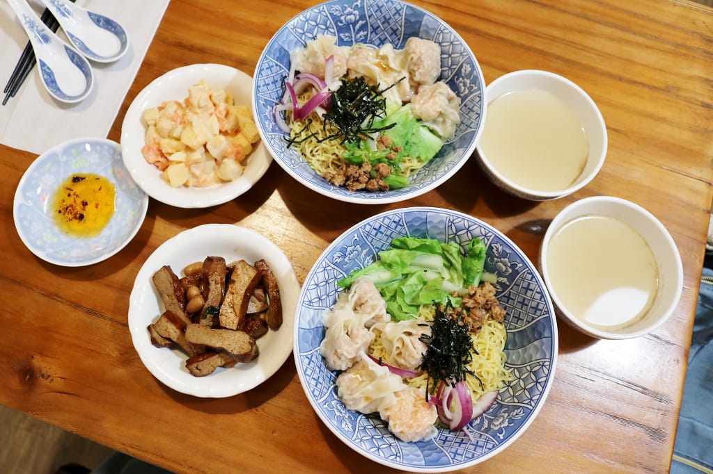台南|Port155大蝦餛飩 餛飩撈麵.有整隻蝦子的大餛飩 - 第2張圖 台南|Port155大蝦餛飩 餛飩撈麵.有整隻蝦子的大餛飩
