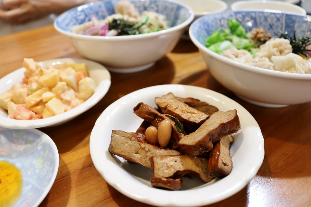 台南|Port155大蝦餛飩 餛飩撈麵.有整隻蝦子的大餛飩 - 第10張圖 台南|Port155大蝦餛飩 餛飩撈麵.有整隻蝦子的大餛飩