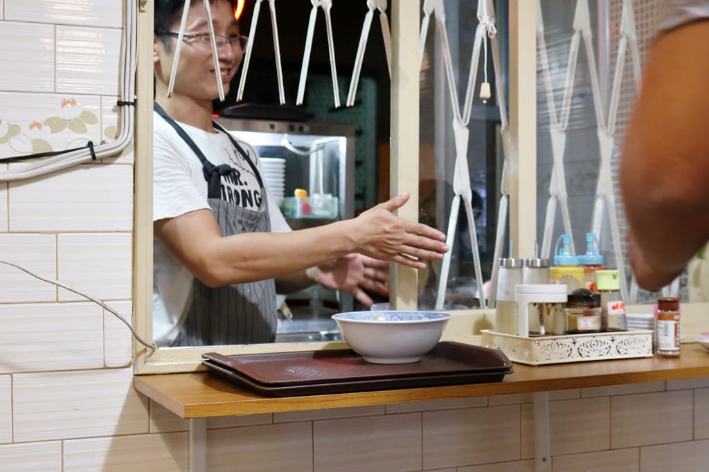 台南|Port155大蝦餛飩 餛飩撈麵.有整隻蝦子的大餛飩 - 第8張圖 台南|Port155大蝦餛飩 餛飩撈麵.有整隻蝦子的大餛飩