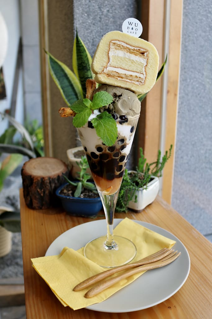 台南｜熨斗目花珈琲珈哩cafe WUDAO 新美街早午餐．少女心噴發的大理石蛋糕