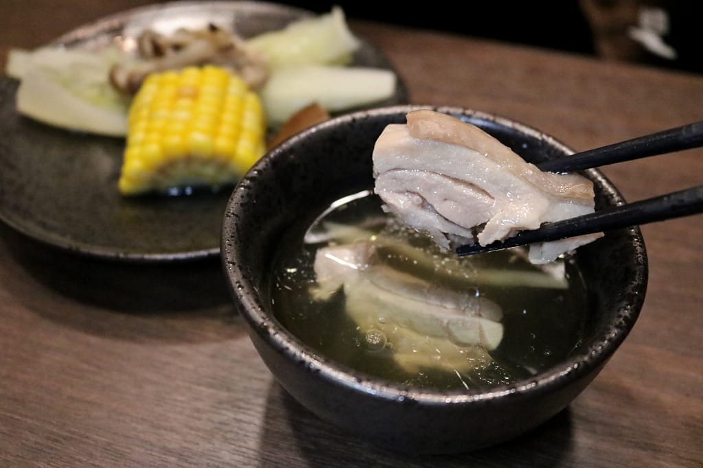 台北｜椰蘶 椰子雞鍋物 清甜椰子雞湯．特色火鍋推薦