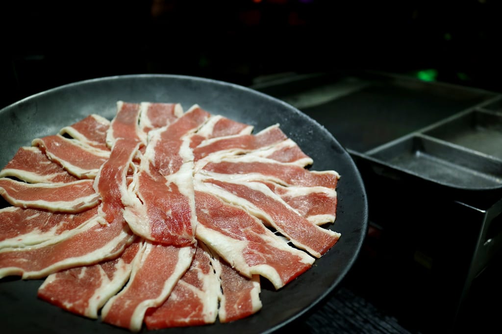 台北｜皇上吉饗 極品唐風燒肉 東區夜店風．大安區燒肉吃到飽