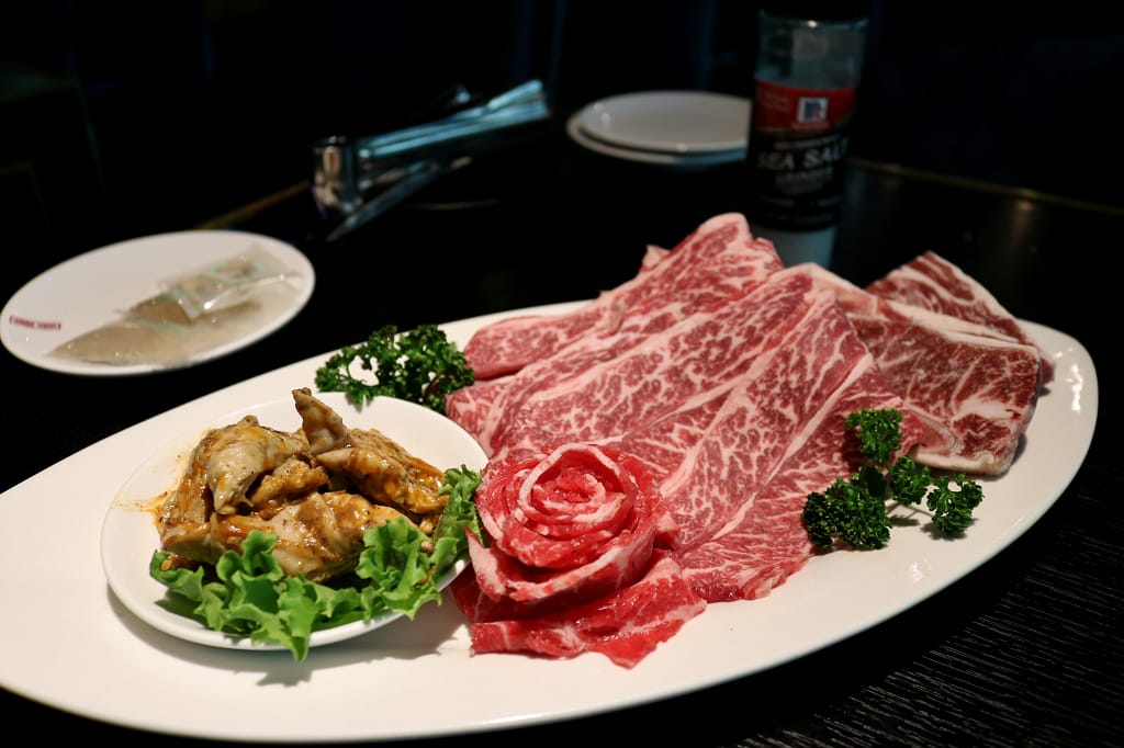 台北｜皇上吉饗 極品唐風燒肉 東區夜店風．大安區燒肉吃到飽