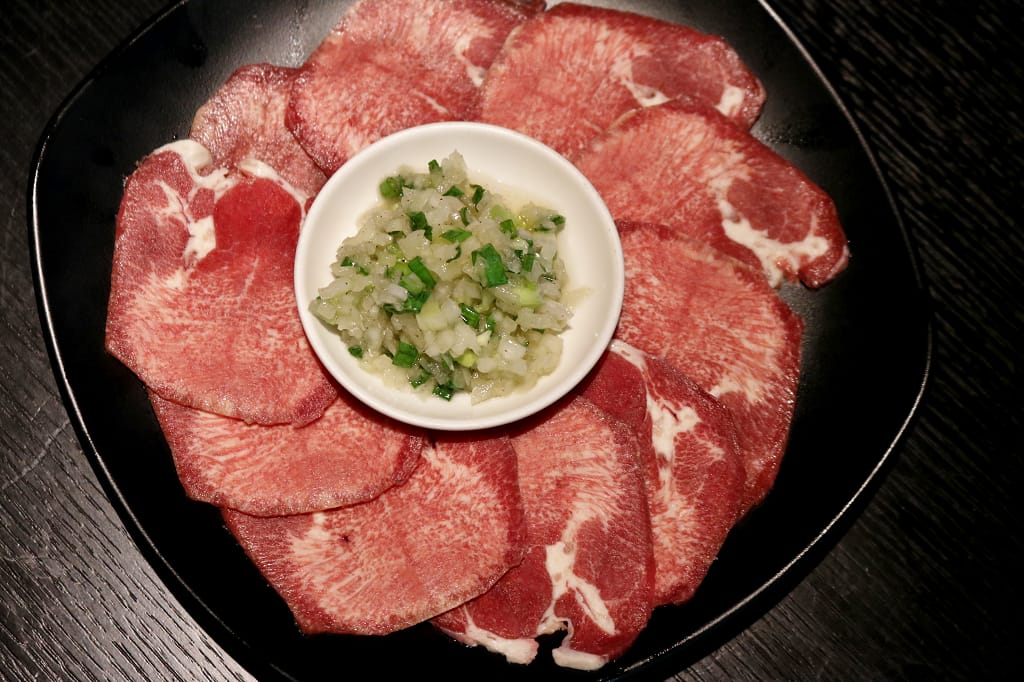 台北｜皇上吉饗 極品唐風燒肉 東區夜店風．大安區燒肉吃到飽