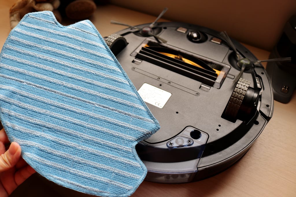 開箱｜ECOVACS 掃地機器人DEEBOT OZMO 600 掃、吸、拖三合一．居家清潔好幫手
