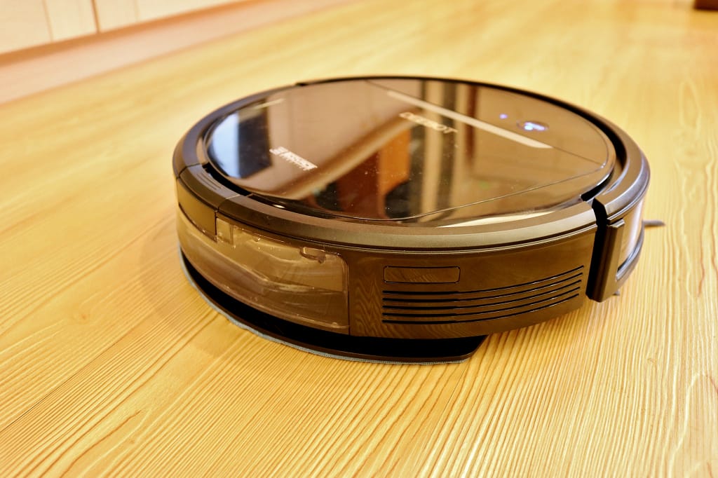 開箱｜ECOVACS 掃地機器人DEEBOT OZMO 600 掃、吸、拖三合一．居家清潔好幫手