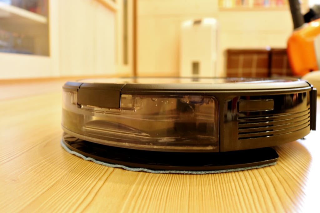 開箱｜ECOVACS 掃地機器人DEEBOT OZMO 600 掃、吸、拖三合一．居家清潔好幫手