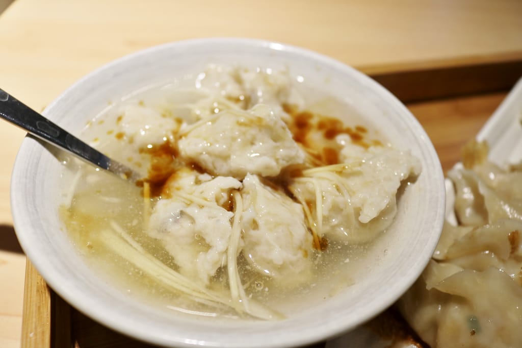 台南|小ㄚ鳳 浮水魚焿.煎餃 老店新傳承 人氣小吃新面貌 - 第10張圖 台南|小ㄚ鳳 浮水魚焿.煎餃 老店新傳承 人氣小吃新面貌