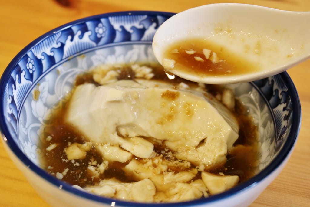 台南｜南國黃豆 豆花．豆漿專賣 鹽滷製法．傳統小吃推薦