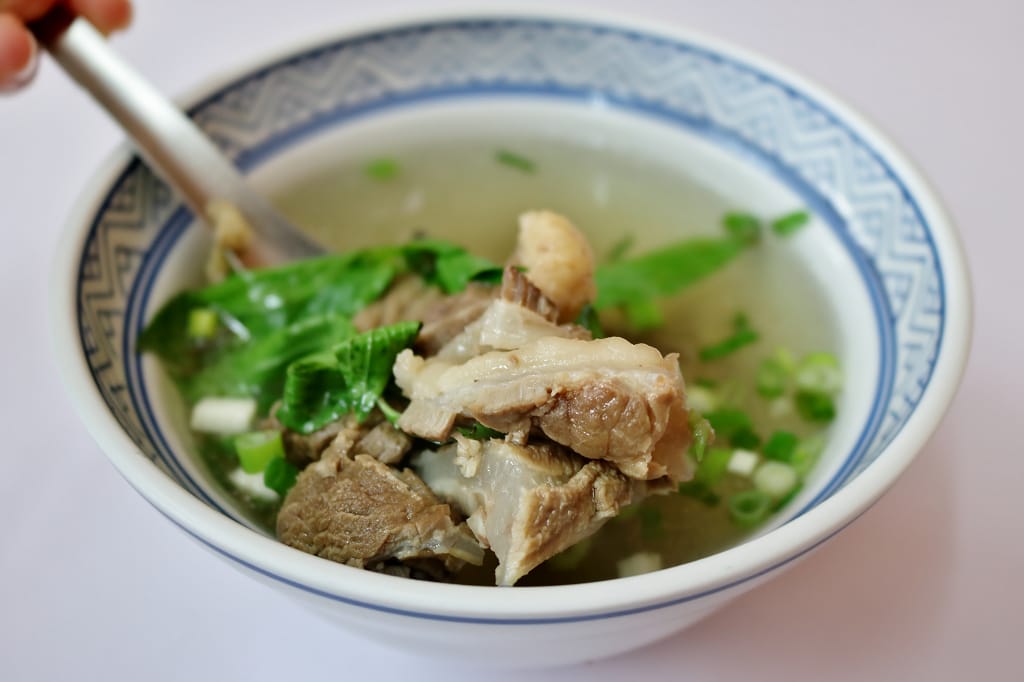 台南|阿寶牛肉湯 晚上也喝得到的溫體牛牛肉湯.美食應援團採訪店家 - 第7張圖 台南|阿寶牛肉湯 晚上也喝得到的溫體牛牛肉湯.美食應援團採訪店家