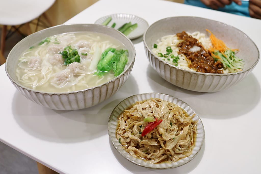 台南|來麵室 麵食專賣 牛肉麵.餛飩麵.榨菜肉絲麵.炸醬麵 - 第9張圖 台南|來麵室 麵食專賣 牛肉麵.餛飩麵.榨菜肉絲麵.炸醬麵