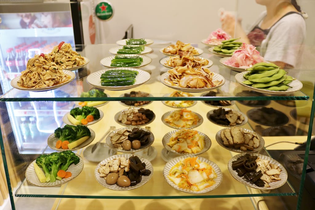 台南|來麵室 麵食專賣 牛肉麵.餛飩麵.榨菜肉絲麵.炸醬麵 - 第7張圖 台南|來麵室 麵食專賣 牛肉麵.餛飩麵.榨菜肉絲麵.炸醬麵