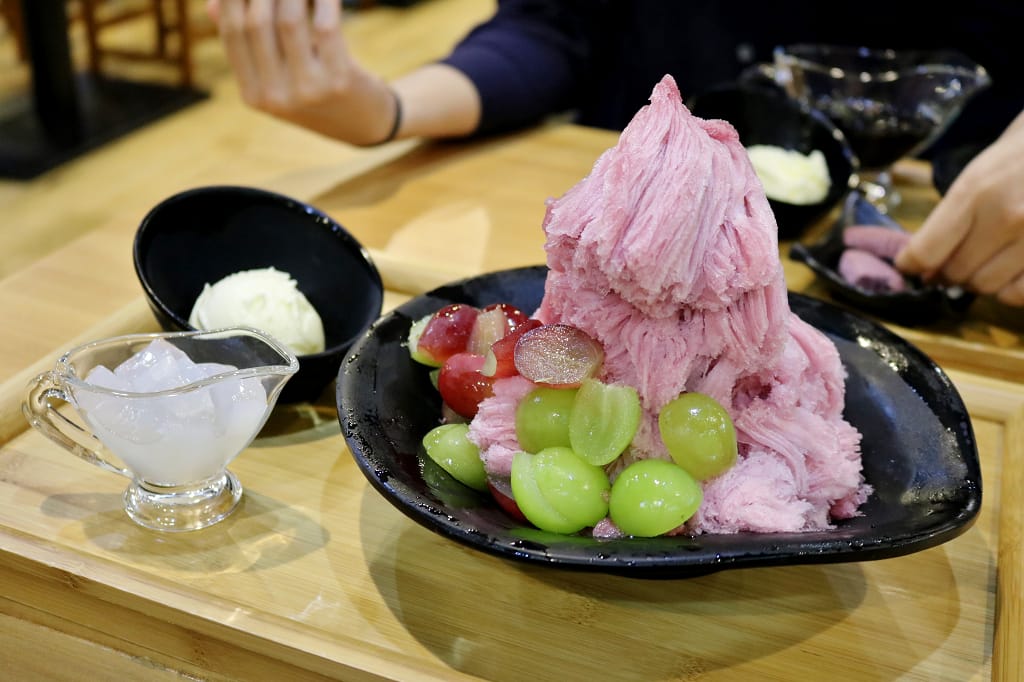 日本｜沖繩 アイスオアシス ICE Oasis 國際通必吃甜點推薦．沖繩限定紅芋雪綿冰