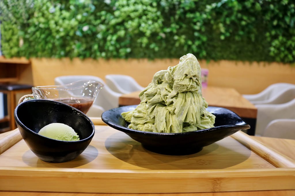 日本｜沖繩 アイスオアシス ICE Oasis 國際通必吃甜點推薦．沖繩限定紅芋雪綿冰