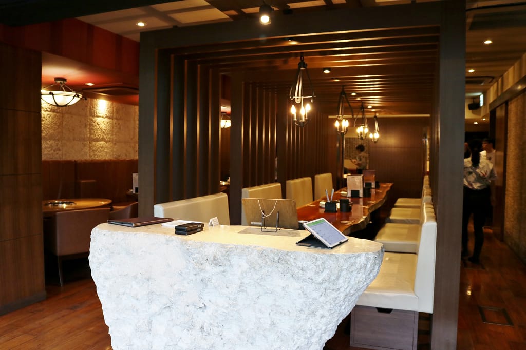 日本|沖繩 Roins 焼肉レストラン ロインズ 那霸黑毛和牛人氣燒肉店.國際通必吃美食 - 第6張圖 日本|沖繩 Roins 焼肉レストラン ロインズ 那霸黑毛和牛人氣燒肉店.國際通必吃美食