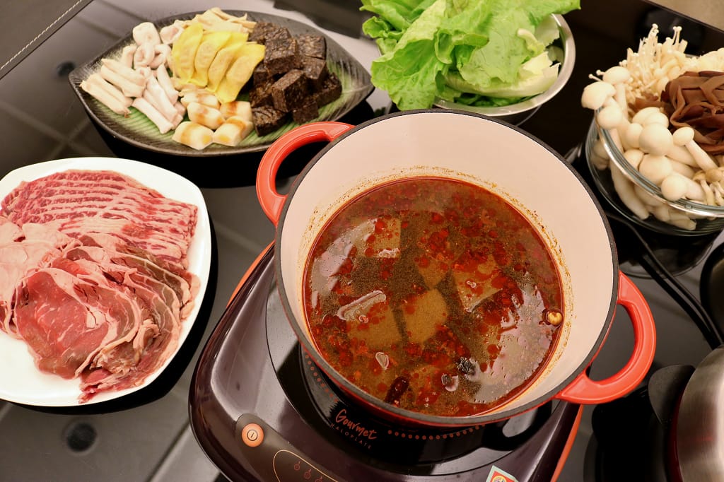 宅配｜蘭姆酒吐司好食市集 懶得煮 麻麻好辣鍋/南洋柯瑞鍋-狂野開趴組 在家也能享受豪華火鍋大餐