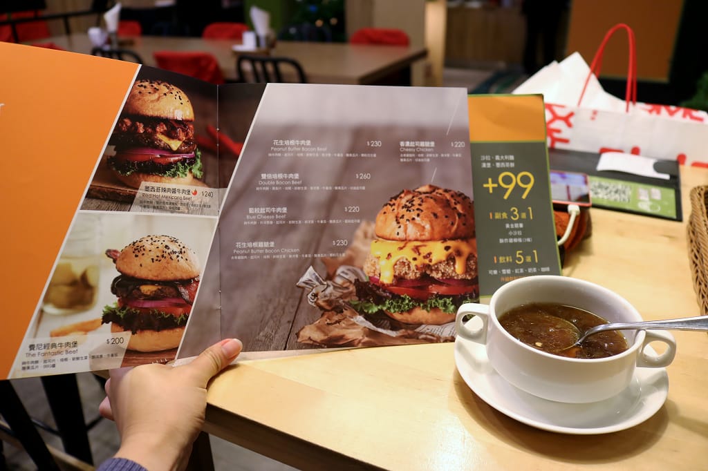 台北｜費尼餐廳歡樂會Fanier(瑞光門市) 內湖美式餐廳．內科美食．牛肉漢堡推薦
