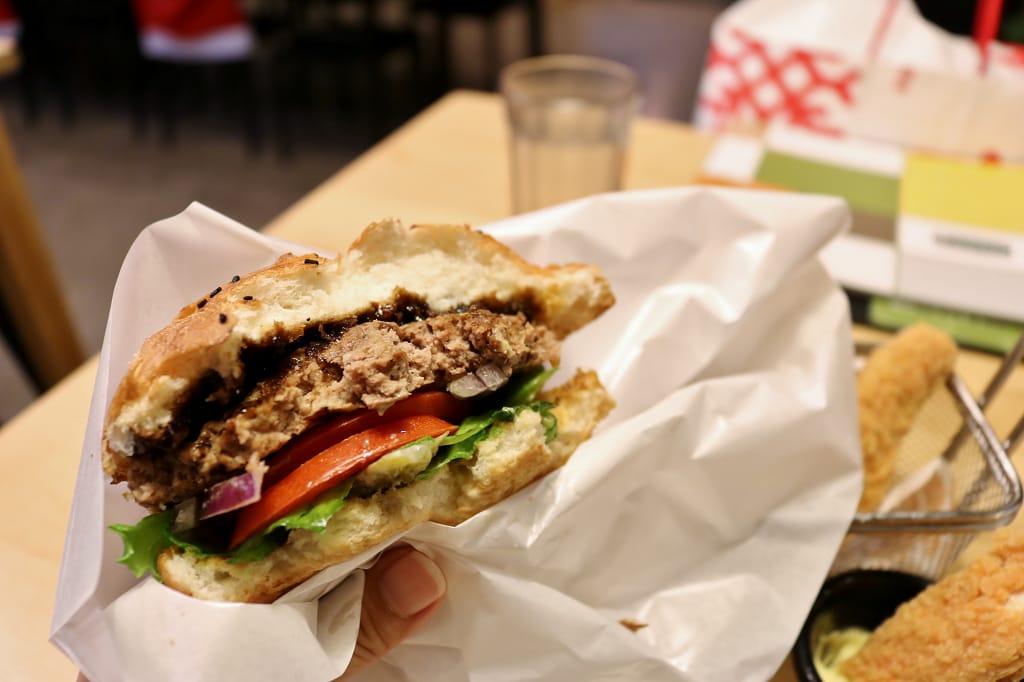 台北｜費尼餐廳歡樂會Fanier(瑞光門市) 內湖美式餐廳．內科美食．牛肉漢堡推薦