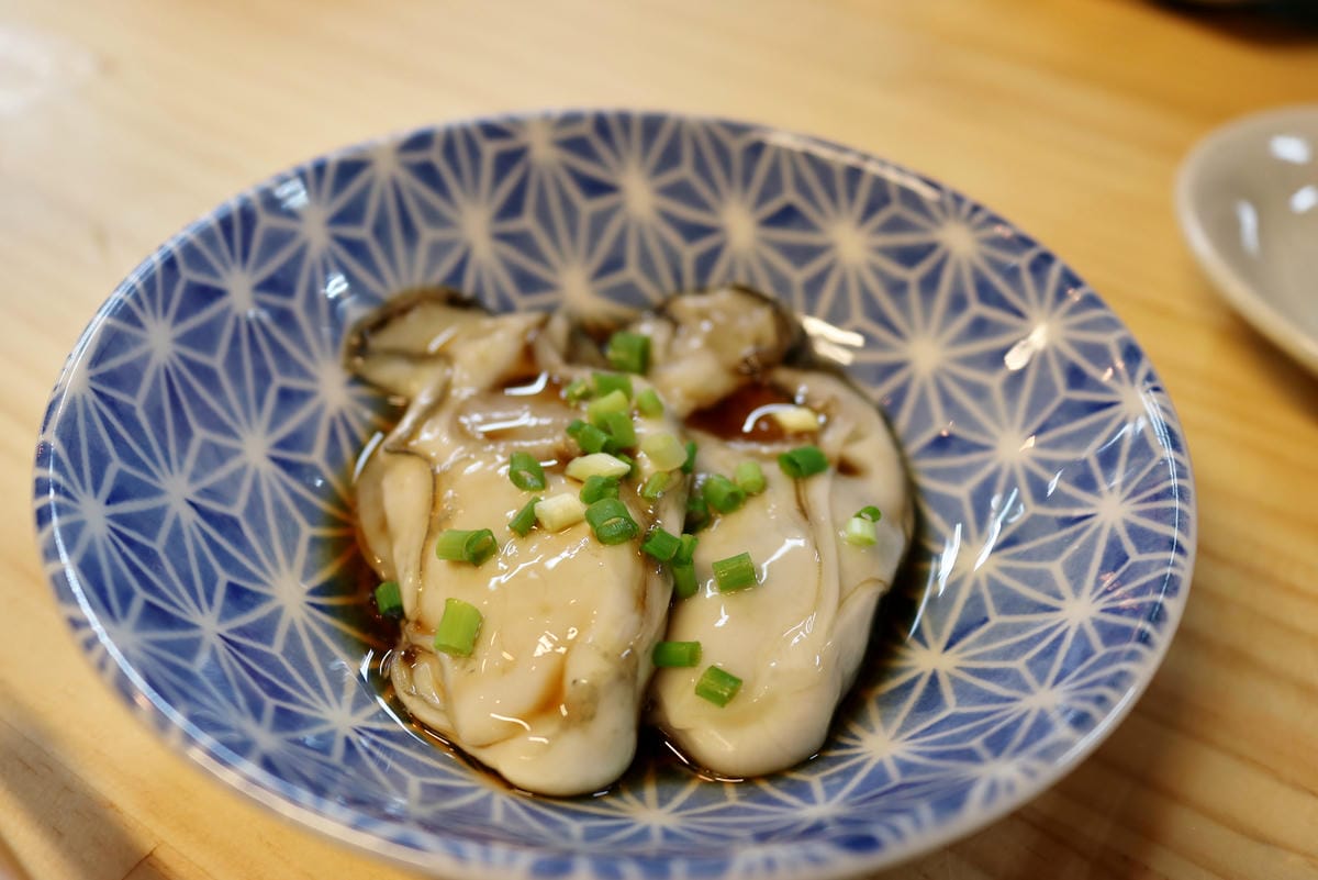 台北|漁匠甘霖 N訪 超狂生魚片等級炙燒鮭魚親子豆皮壽司 永樂市場日間限定.日式丼飯推薦 - 第4張圖 台北|漁匠甘霖 N訪 超狂生魚片等級炙燒鮭魚親子豆皮壽司 永樂市場日間限定.日式丼飯推薦