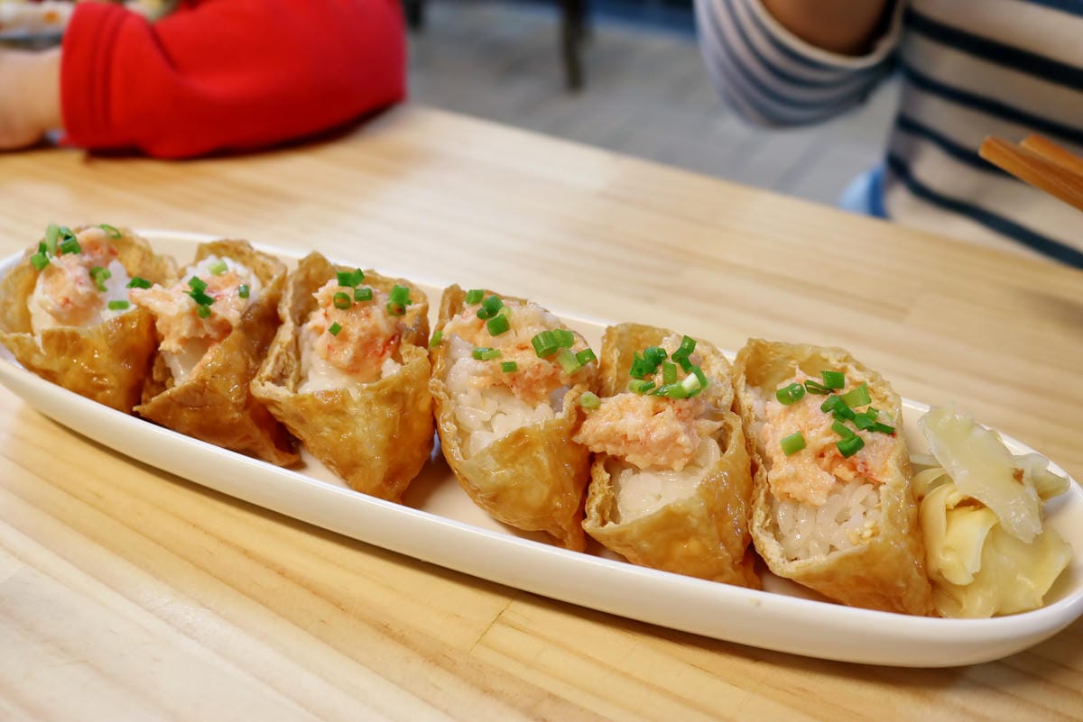 台北|漁匠甘霖 N訪 超狂生魚片等級炙燒鮭魚親子豆皮壽司 永樂市場日間限定.日式丼飯推薦 - 第5張圖 台北|漁匠甘霖 N訪 超狂生魚片等級炙燒鮭魚親子豆皮壽司 永樂市場日間限定.日式丼飯推薦