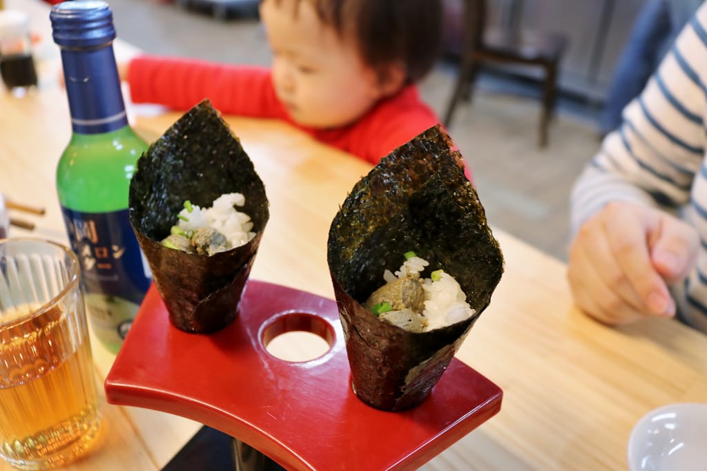 台北|漁匠甘霖 N訪 超狂生魚片等級炙燒鮭魚親子豆皮壽司 永樂市場日間限定.日式丼飯推薦 - 第3張圖 台北|漁匠甘霖 N訪 超狂生魚片等級炙燒鮭魚親子豆皮壽司 永樂市場日間限定.日式丼飯推薦