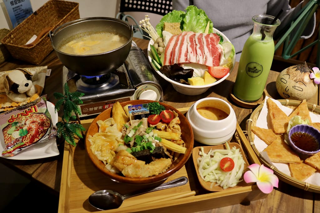 台北|Coco Brother 椰,兄弟 中山站個人泰式小火鍋.泰式定食.泰式商業午餐.泰式甜點 - 第1張圖 台北|Coco Brother 椰,兄弟 中山站個人泰式小火鍋.泰式定食.泰式商業午餐.泰式甜點