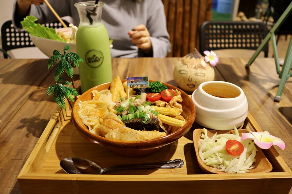 台北|Coco Brother 椰,兄弟 中山站個人泰式小火鍋.泰式定食.泰式商業午餐.泰式甜點 - 第13張圖 台北|Coco Brother 椰,兄弟 中山站個人泰式小火鍋.泰式定食.泰式商業午餐.泰式甜點