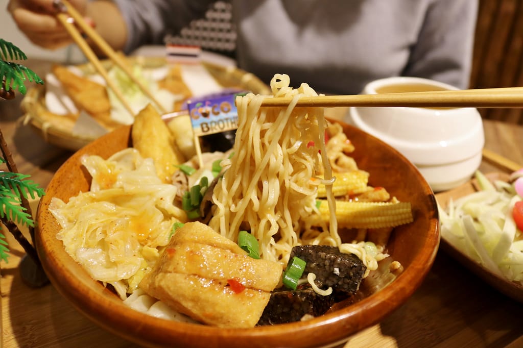 台北|Coco Brother 椰,兄弟 中山站個人泰式小火鍋.泰式定食.泰式商業午餐.泰式甜點 - 第14張圖 台北|Coco Brother 椰,兄弟 中山站個人泰式小火鍋.泰式定食.泰式商業午餐.泰式甜點