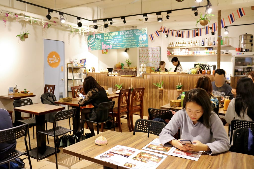台北|Coco Brother 椰,兄弟 中山站個人泰式小火鍋.泰式定食.泰式商業午餐.泰式甜點 - 第6張圖 台北|Coco Brother 椰,兄弟 中山站個人泰式小火鍋.泰式定食.泰式商業午餐.泰式甜點
