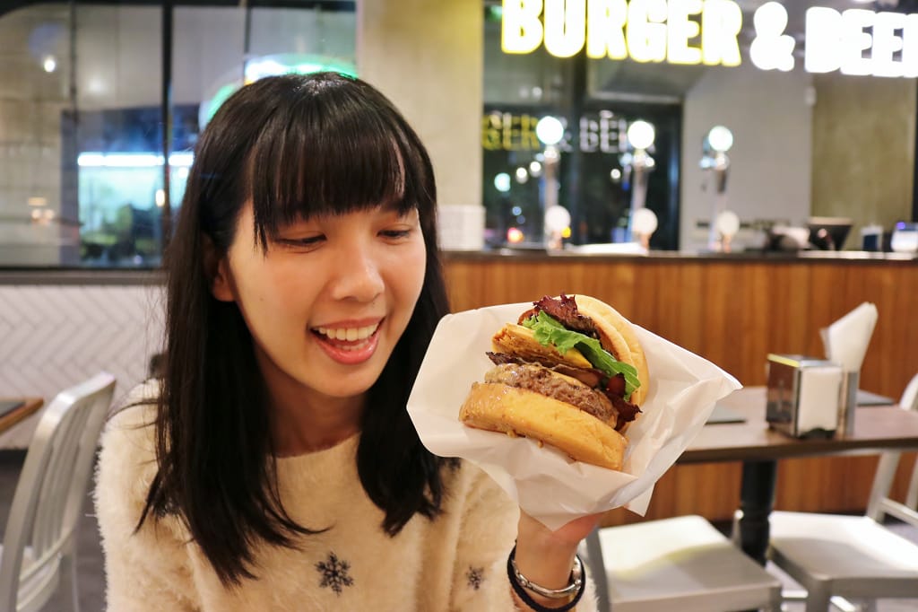 台北|Selfish Burger 喀漢堡 二訪 期間限定 創意麻辣拉麵漢堡.花生醬漢堡 - 第8張圖 台北|Selfish Burger 喀漢堡 二訪 期間限定 創意麻辣拉麵漢堡.花生醬漢堡