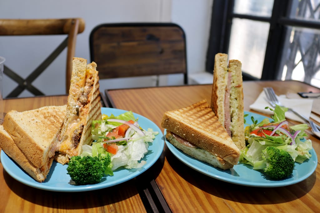 宜蘭｜Café slow train 小火車咖啡館 幸福草莓季 草莓牛奶．草莓甜點
