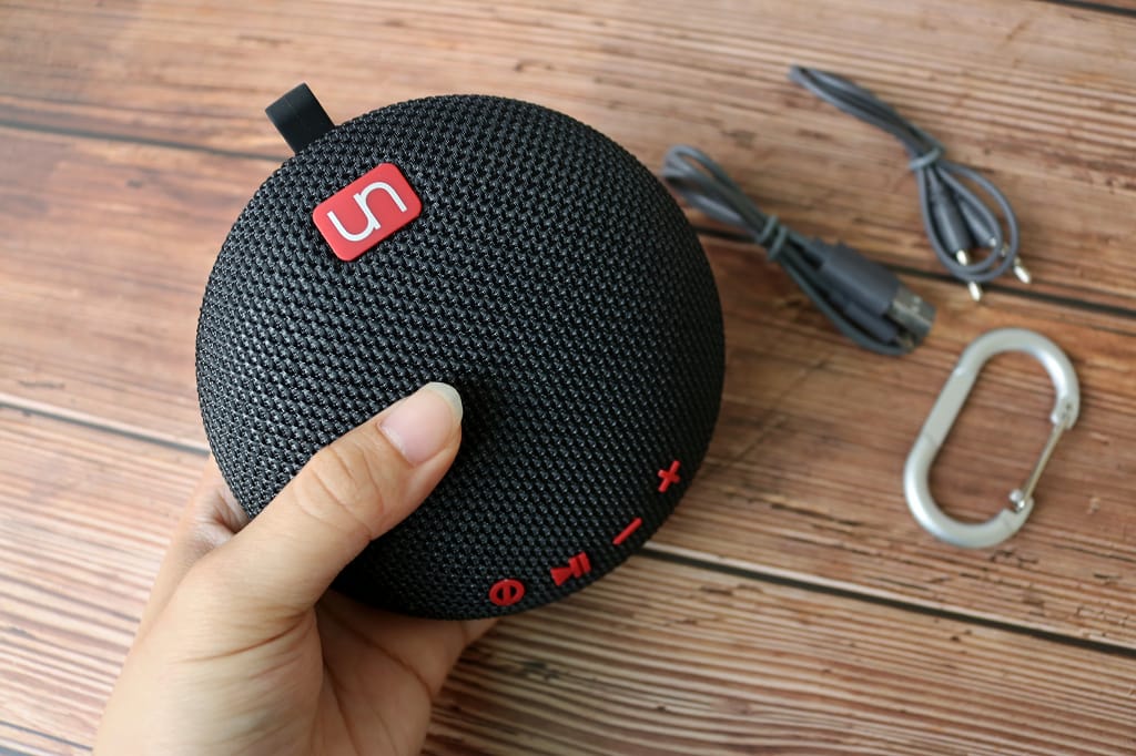 開箱｜UPON PAN 奈米防水藍芽音響喇叭 泡溫泉也能享受音樂