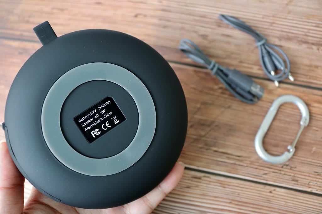 開箱｜UPON PAN 奈米防水藍芽音響喇叭 泡溫泉也能享受音樂