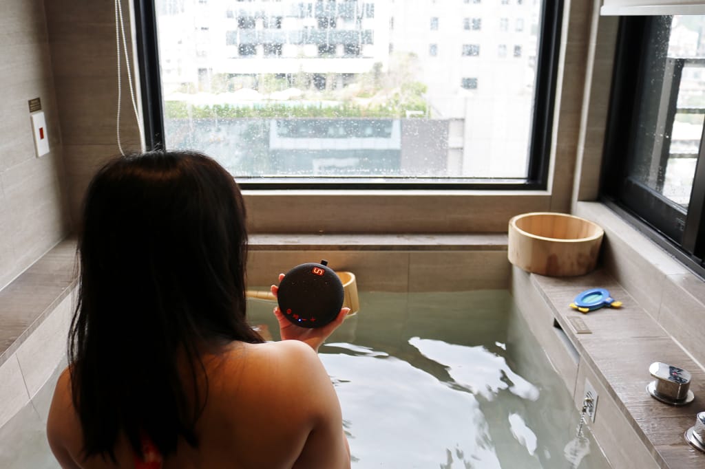 開箱｜UPON PAN 奈米防水藍芽音響喇叭 泡溫泉也能享受音樂