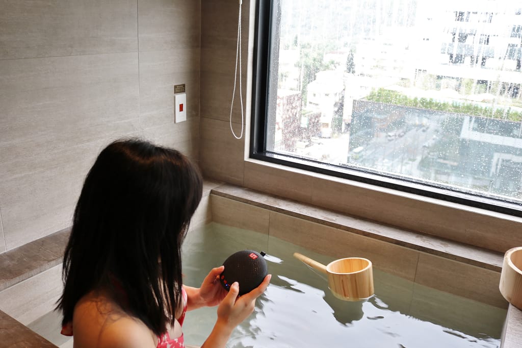 開箱｜UPON PAN 奈米防水藍芽音響喇叭 泡溫泉也能享受音樂