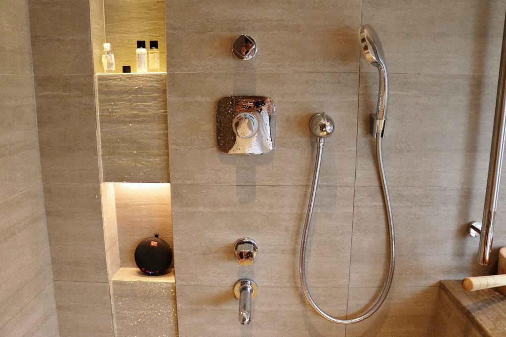 開箱｜UPON PAN 奈米防水藍芽音響喇叭 泡溫泉也能享受音樂