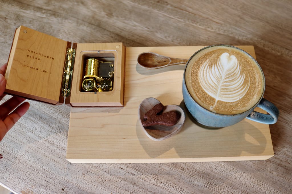 台北|聽見幸福musikaffee 松菸誠品音樂盒咖啡館・音樂盒DIY - 第5張圖 台北|聽見幸福musikaffee 松菸誠品音樂盒咖啡館・音樂盒DIY