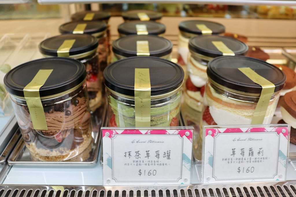 台南｜蘇格蕾法式甜點 Le Sucré Pâtisserie 期間限定草莓千層．新品可可先生
