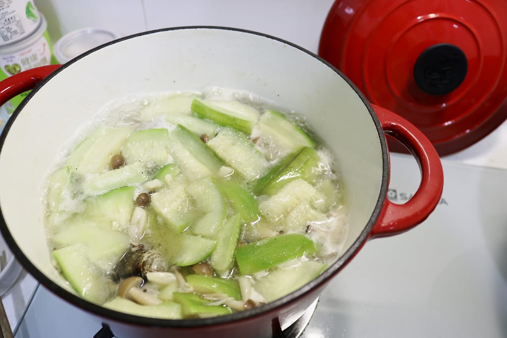 食譜|薑黃養生料理 蛤蠣絲瓜麵線/家常炒麵 紅薑黃博士推薦,健康天然新選擇 - 第19張圖 食譜|薑黃養生料理 蛤蠣絲瓜麵線/家常炒麵 紅薑黃博士推薦,健康天然新選擇