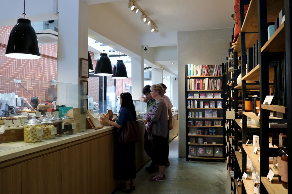 新加坡｜Plain Vanilla Bakery 中峇魯文青咖啡廳．杯子蛋糕