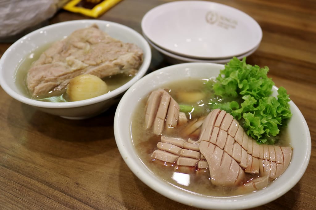 新加坡｜松發肉骨茶(水車水店) 唐城坊美食．新加坡必吃推薦！