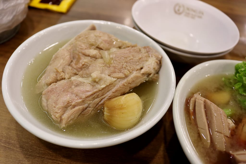 新加坡｜松發肉骨茶(水車水店) 唐城坊美食．新加坡必吃推薦！