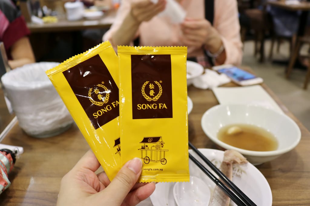 新加坡｜松發肉骨茶(水車水店) 唐城坊美食．新加坡必吃推薦！